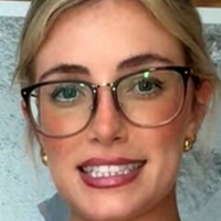 Lily Rose Tierney Meztelen