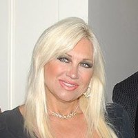 Linda Hogan Meztelen
