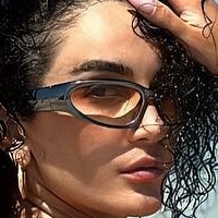 Linda Jarani Meztelen