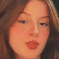 Line Schultz Meztelen