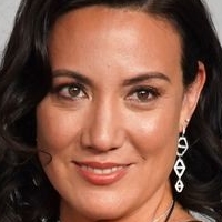 Lisa Joy Meztelen