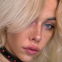 Little_Sabrina Meztelen