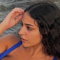 Lorenza Giuliano Meztelen