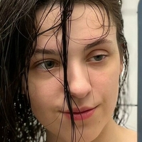 luisakrc Meztelen