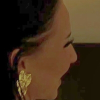 Macoestelle Meztelen