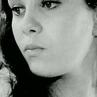 Madeleine Collinson Meztelen