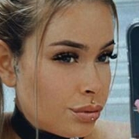 Mandygriffen Meztelen