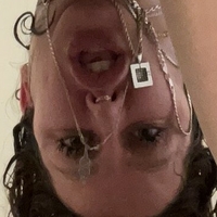 Manic Matilda Meztelen