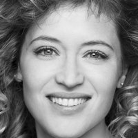 Marta Larralde Meztelen