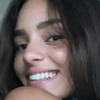 Mía Melody Meztelen