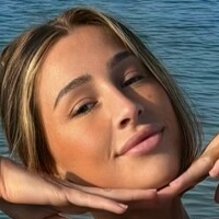 Mila Brooks Meztelen