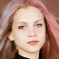 Mili Haykin Meztelen