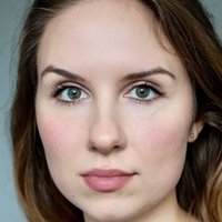 Miri Ann Beuschel Meztelen