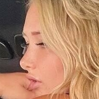 Miss Hannah Nicole Meztelen