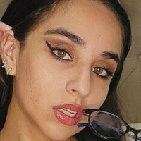 monicaluise Meztelen