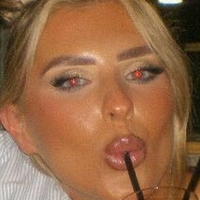 Morgan B Meztelen