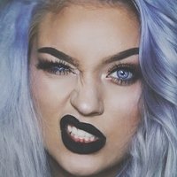 Naomi Jonzeck Meztelen
