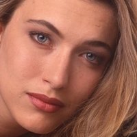 Natacha Lindinger Meztelen