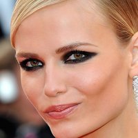 Natasha Poly Meztelen