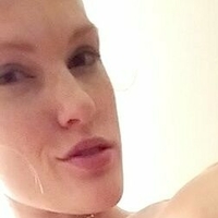 Naughty Ginger Meztelen