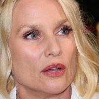 Nicollette Sheridan Meztelen