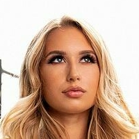 Nikki Sullivan Meztelen