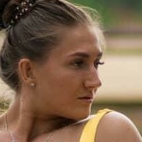 Ninakhlv Meztelen