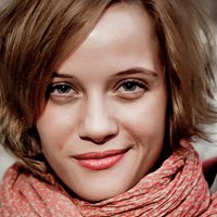 Nóra Lili Hörich Meztelen