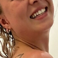 Notorious Brat Meztelen
