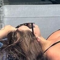 Olive Brenner Meztelen