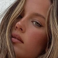 Olivia Mathers Meztelen