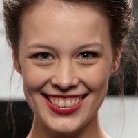 Paula Beer Meztelen