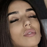 Petite Loren Meztelen