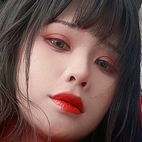 Pyon Lay Meztelen