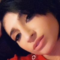 Queentesla Meztelen