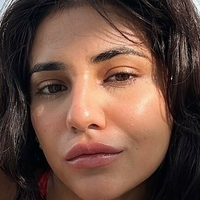 Radhika Seth Meztelen