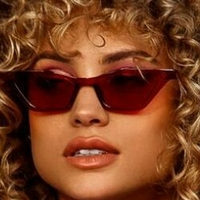 Rose Bertram Model Meztelen