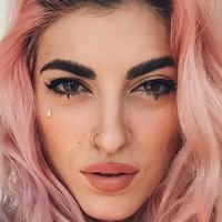 Roshelle Meztelen