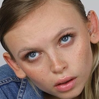 Sara Carstens Meztelen