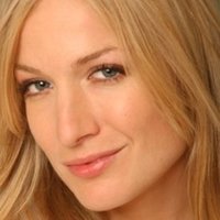 Sara Gmuer Meztelen