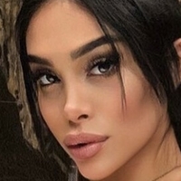 Sara Luna Meztelen