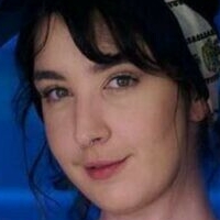 Sarah Button Meztelen