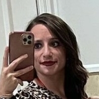 Sarah H Meztelen