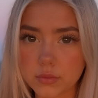 Saskia Roth Meztelen