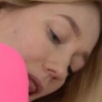 Secret Elle Meztelen