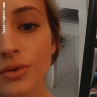 SerenaShado Meztelen