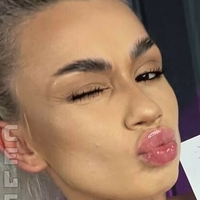 SereneSophie Meztelen