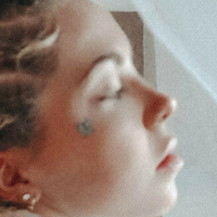 Shanalah Meztelen