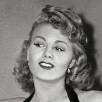 Shelley Winters Meztelen