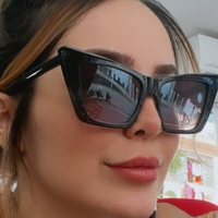 Showliana Meztelen